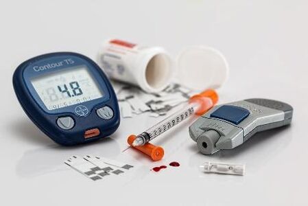 Diabetes requer injeções de insulina e monitoramento diário de açúcar no sangue